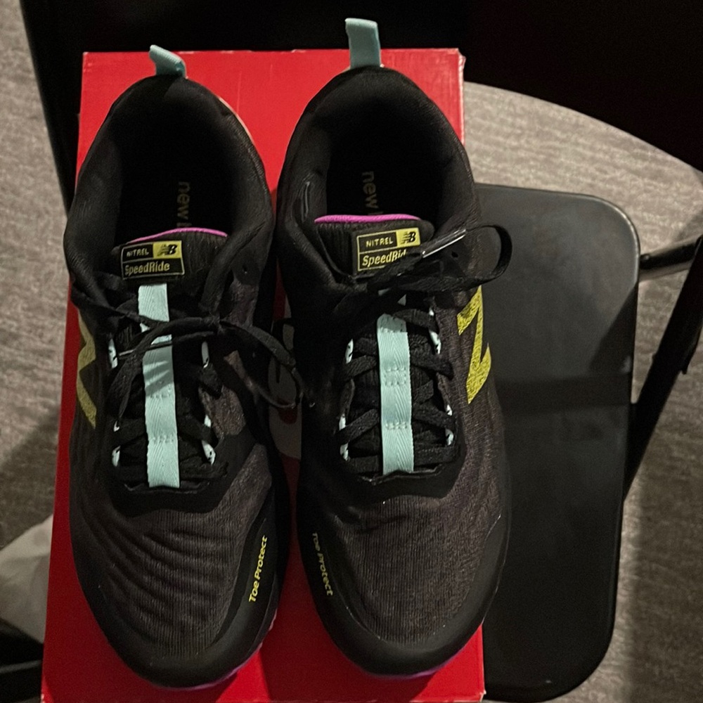 New Balance, Running shoes, Size 9, Black